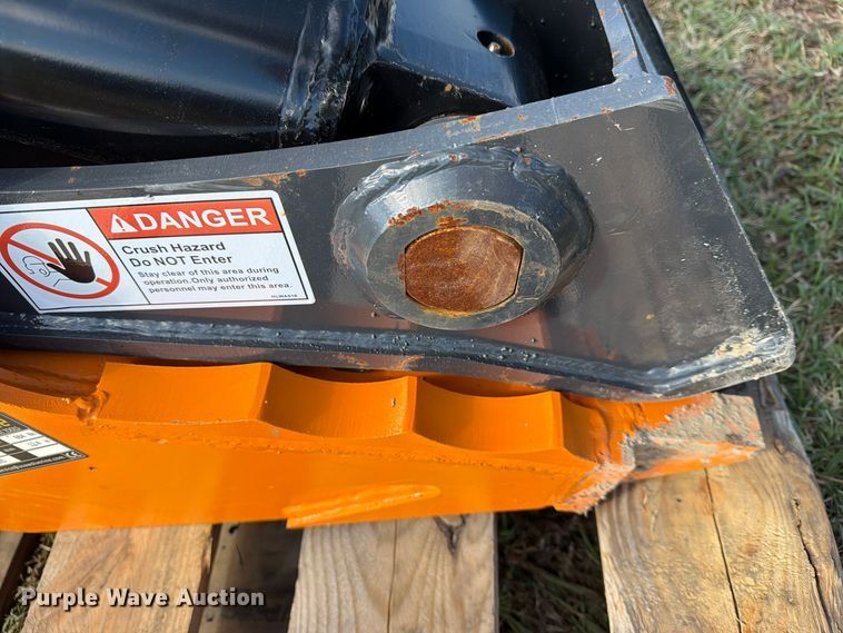 image for item EX4438 2025 Wolverine EHP-11-8T excavator pulverizer