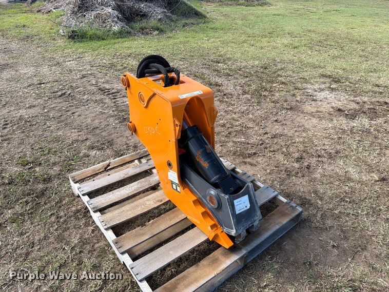 image for item EX4439 2025 Wolverine ?HP-11-8T excavator pulverizer 