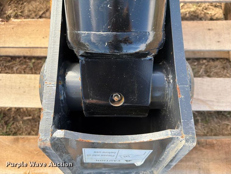 image for item EX4439 2025 Wolverine ?HP-11-8T excavator pulverizer 