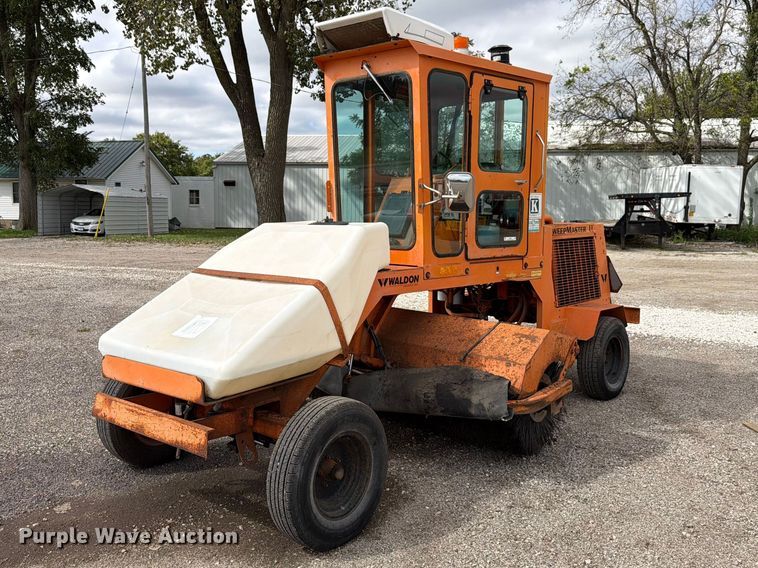 image for item EX4621 1997 Waldon Sweep Master II broom