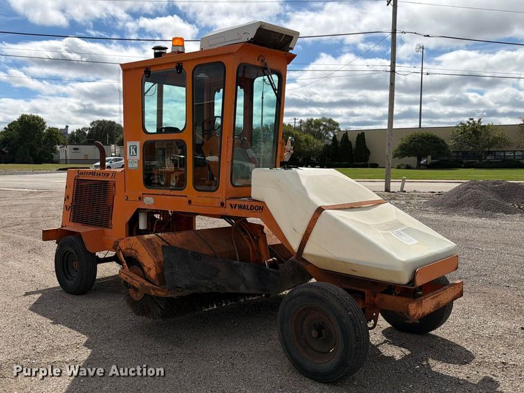 image for item EX4621 1997 Waldon Sweep Master II broom