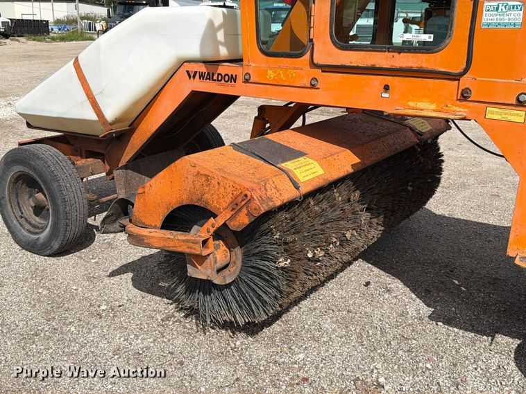 image for item EX4621 1997 Waldon Sweep Master II broom