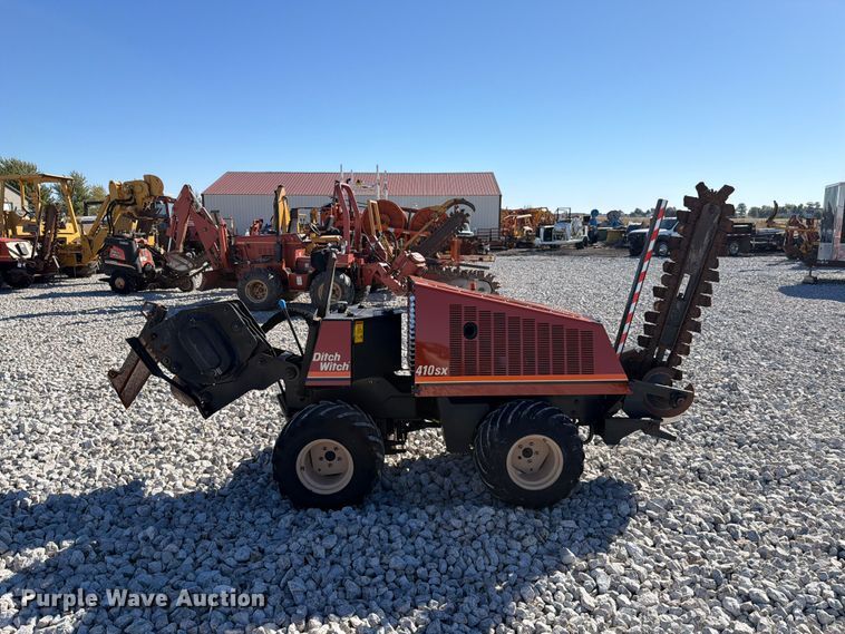 image for item EX4626 2012 Ditch Witch 410SX trencher