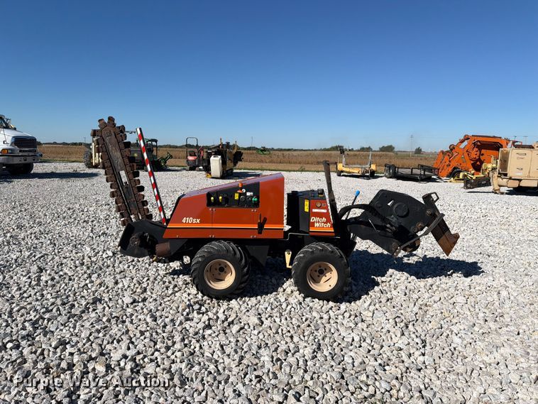 image for item EX4626 2012 Ditch Witch 410SX trencher