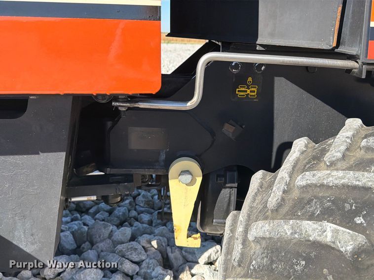 image for item EX4626 2012 Ditch Witch 410SX trencher