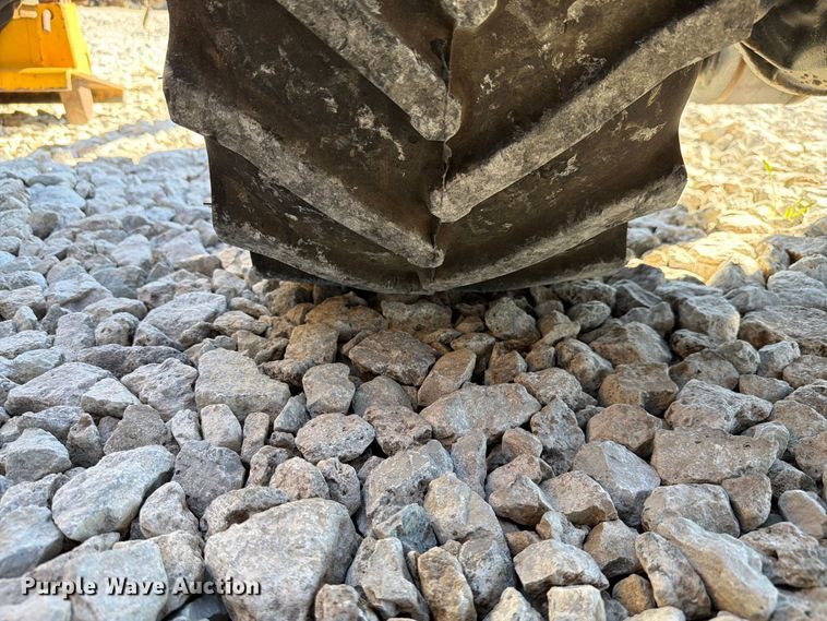 image for item EX4626 2012 Ditch Witch 410SX trencher