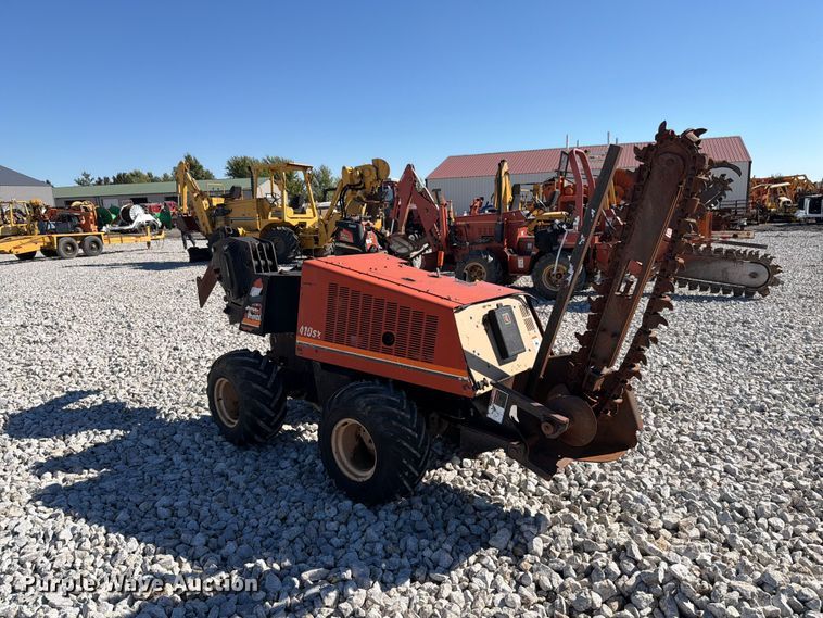 image for item EX4627 2006 Ditch Witch 410SX trencher