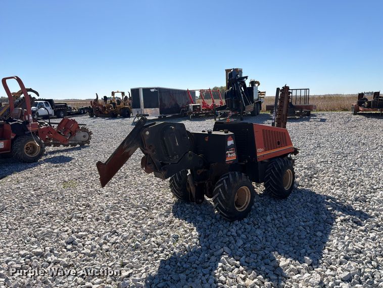 image for item EX4627 2006 Ditch Witch 410SX trencher