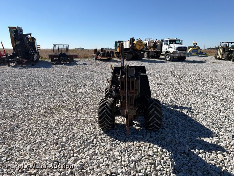 image for item EX4627 2006 Ditch Witch 410SX trencher
