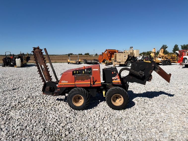 image for item EX4627 2006 Ditch Witch 410SX trencher