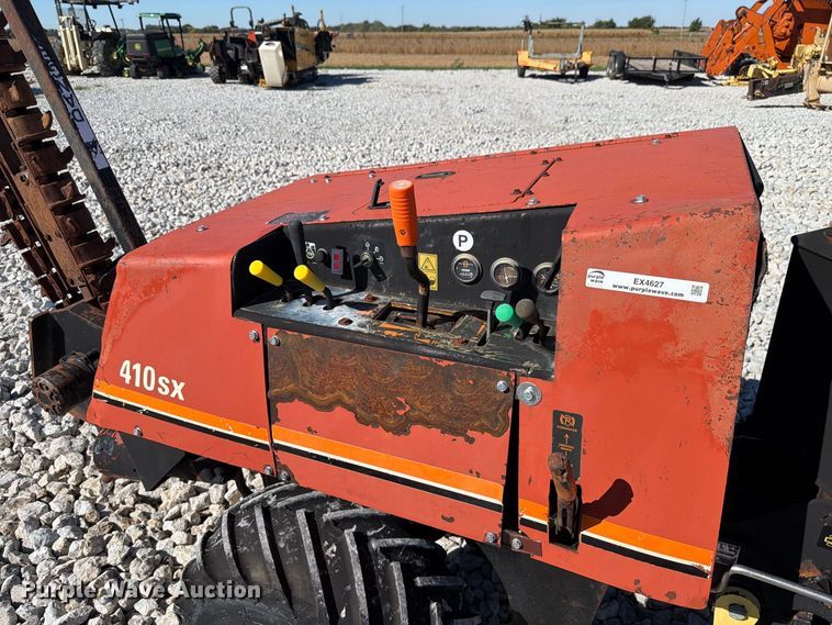 image for item EX4627 2006 Ditch Witch 410SX trencher