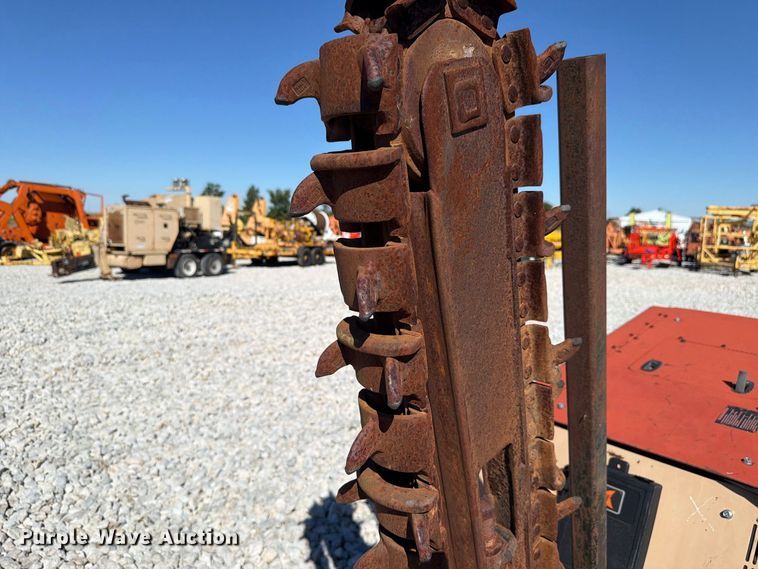 image for item EX4627 2006 Ditch Witch 410SX trencher