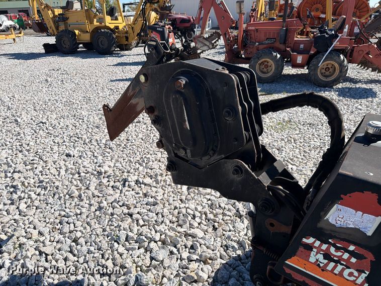 image for item EX4627 2006 Ditch Witch 410SX trencher