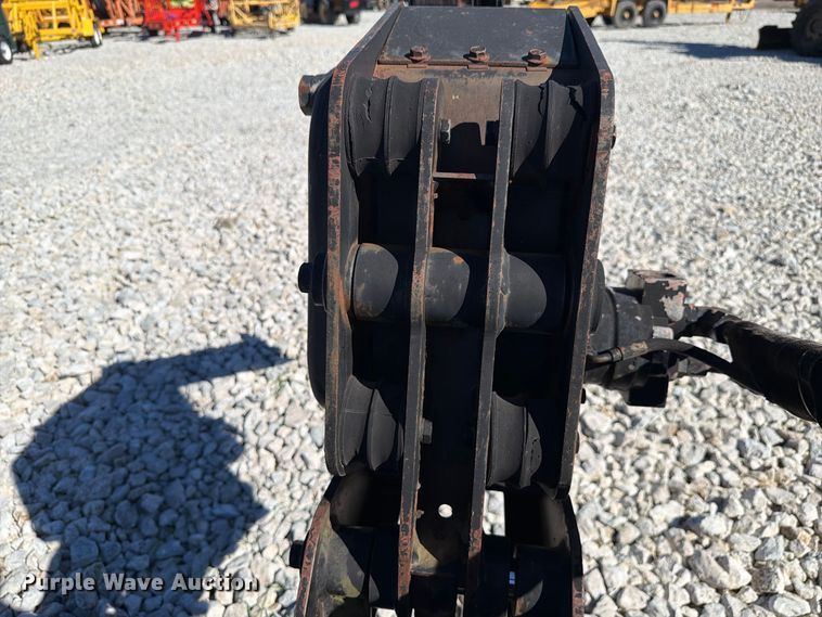 image for item EX4627 2006 Ditch Witch 410SX trencher