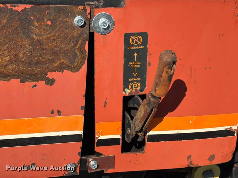 image for item EX4627 2006 Ditch Witch 410SX trencher