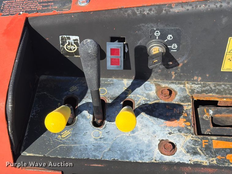 image for item EX4627 2006 Ditch Witch 410SX trencher