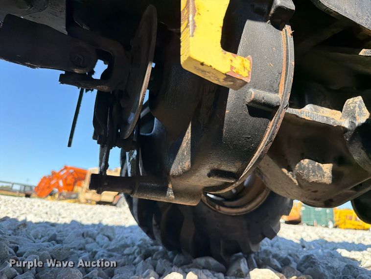 image for item EX4627 2006 Ditch Witch 410SX trencher