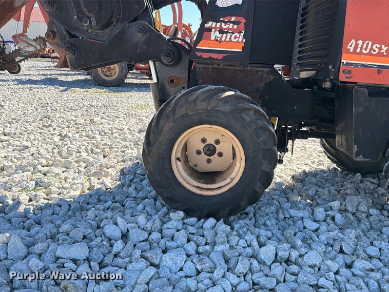 image for item EX4627 2006 Ditch Witch 410SX trencher