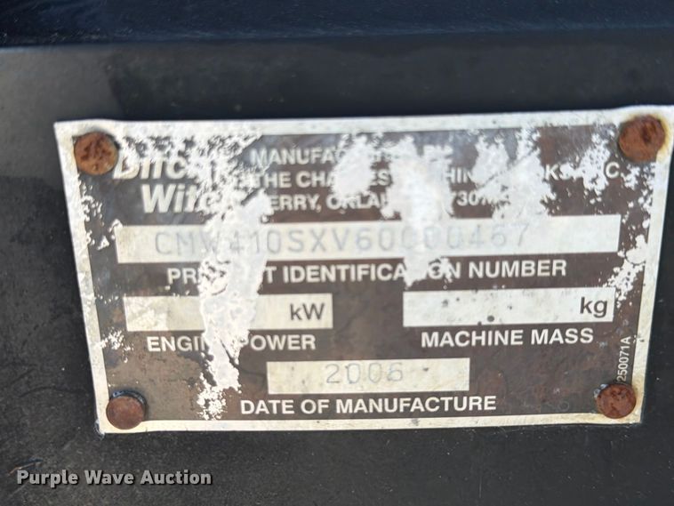 image for item EX4627 2006 Ditch Witch 410SX trencher