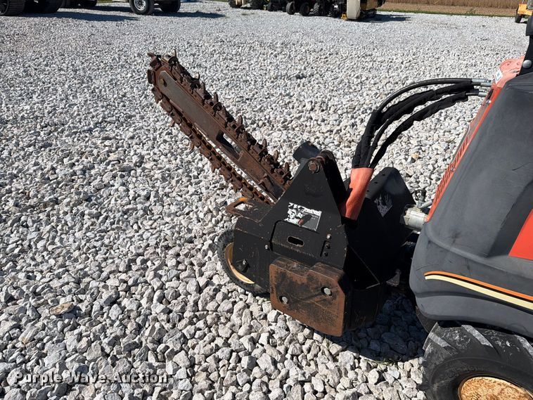 image for item EX4628 2008 Ditch Witch R300 trencher