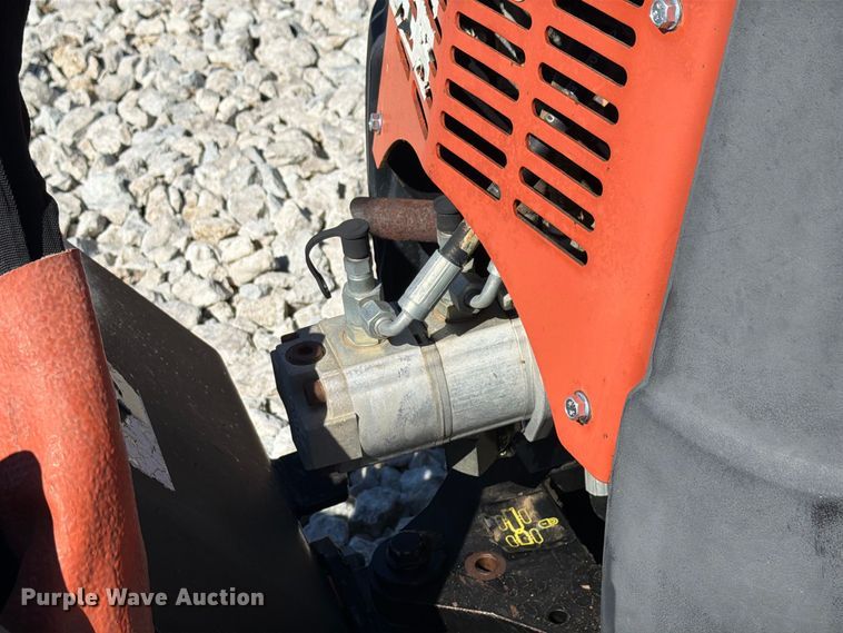 image for item EX4628 2008 Ditch Witch R300 trencher