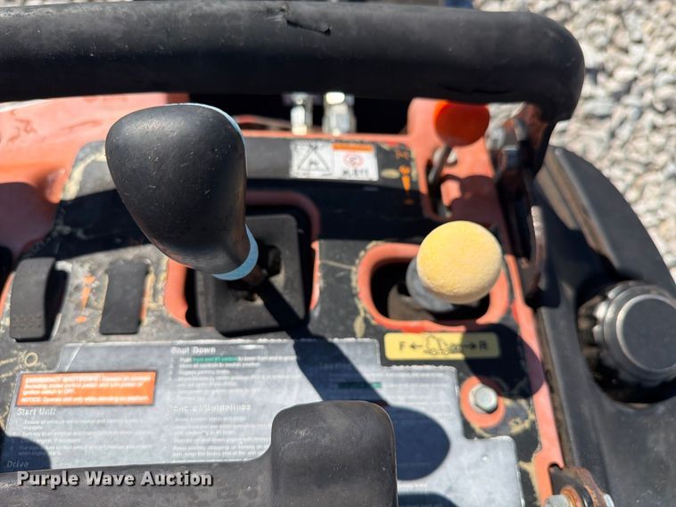image for item EX4628 2008 Ditch Witch R300 trencher