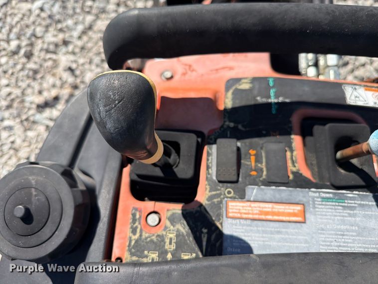 image for item EX4628 2008 Ditch Witch R300 trencher