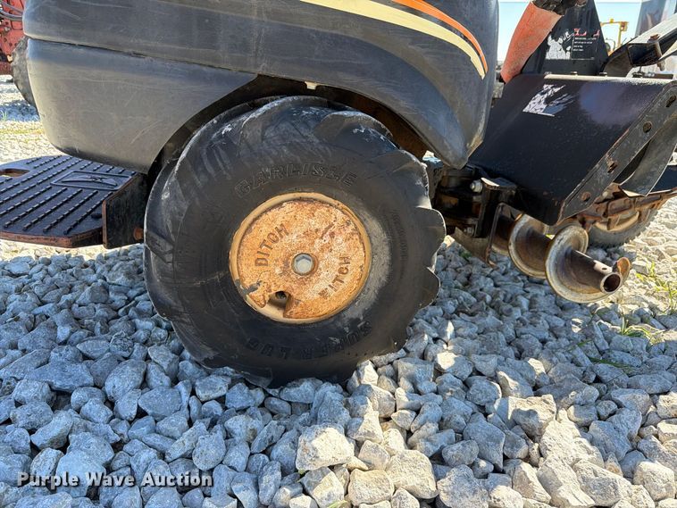 image for item EX4628 2008 Ditch Witch R300 trencher