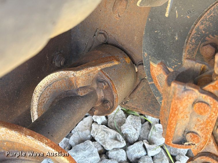 image for item EX4628 2008 Ditch Witch R300 trencher
