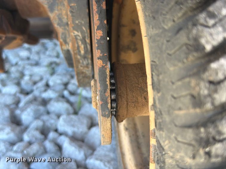 image for item EX4628 2008 Ditch Witch R300 trencher