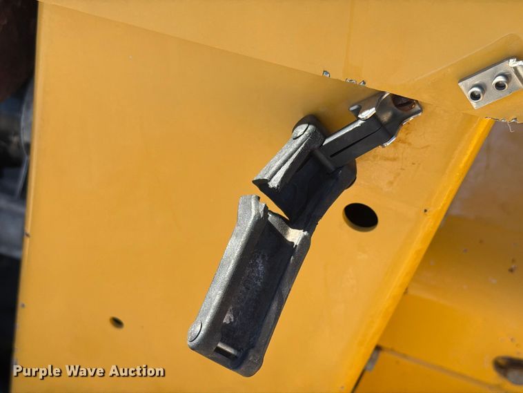 image for item EX4630 2004 Vermeer RT450 trencher