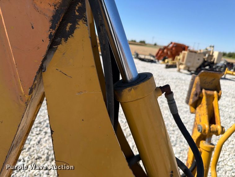 image for item EX4630 2004 Vermeer RT450 trencher