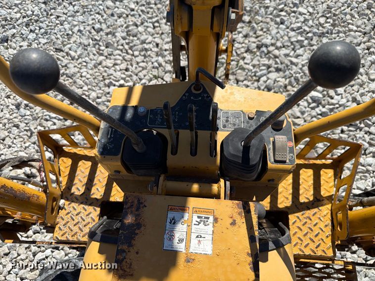 image for item EX4630 2004 Vermeer RT450 trencher