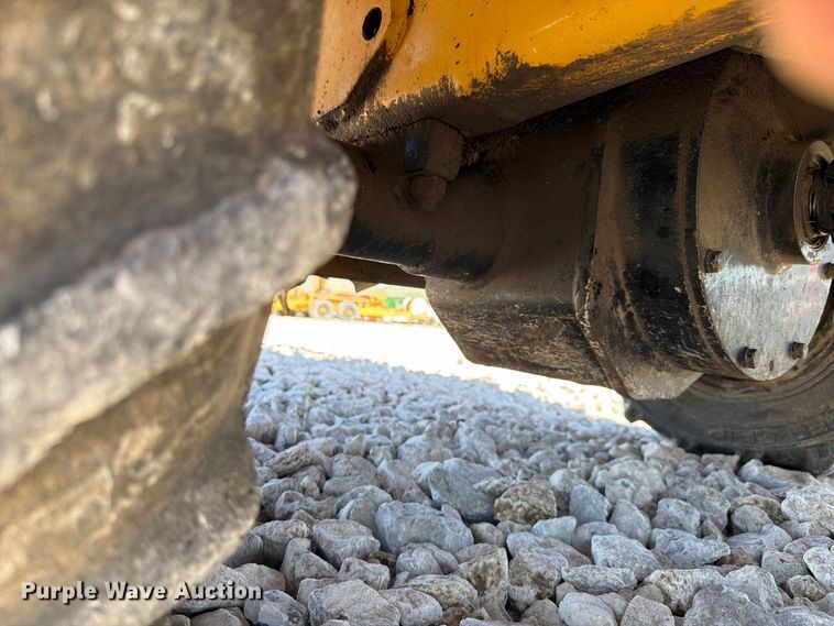 image for item EX4630 2004 Vermeer RT450 trencher