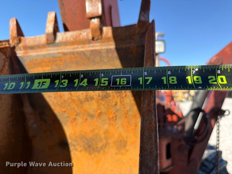 image for item EX4632 2001 Ditch Witch 7610 trencher