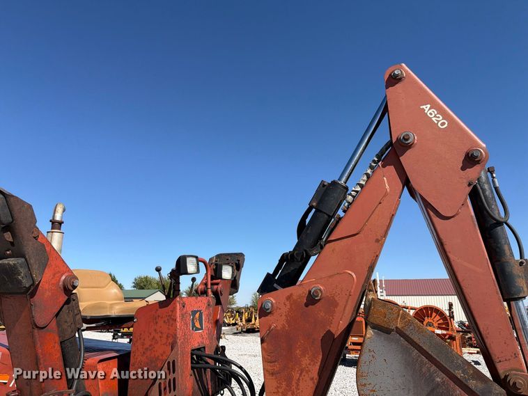 image for item EX4632 2001 Ditch Witch 7610 trencher