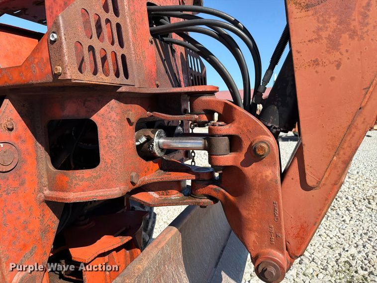 image for item EX4632 2001 Ditch Witch 7610 trencher