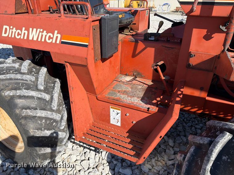 image for item EX4632 2001 Ditch Witch 7610 trencher