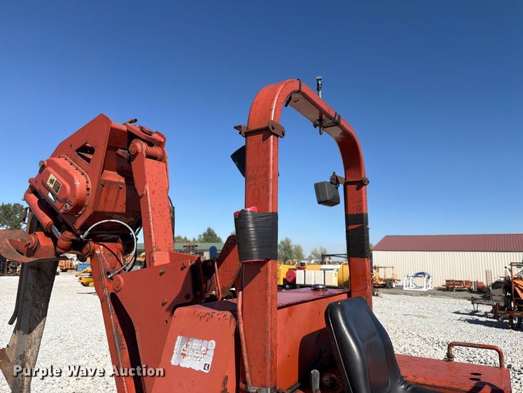 image for item EX4632 2001 Ditch Witch 7610 trencher