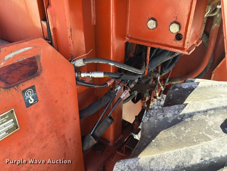 image for item EX4632 2001 Ditch Witch 7610 trencher