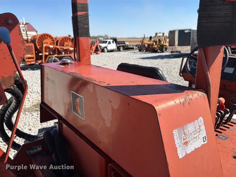 image for item EX4632 2001 Ditch Witch 7610 trencher
