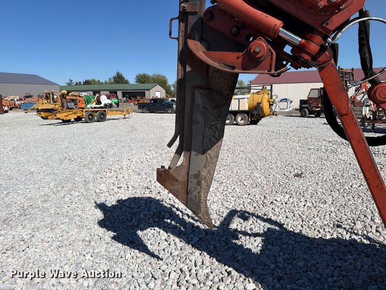 image for item EX4632 2001 Ditch Witch 7610 trencher
