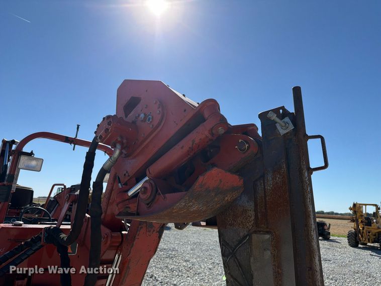 image for item EX4632 2001 Ditch Witch 7610 trencher