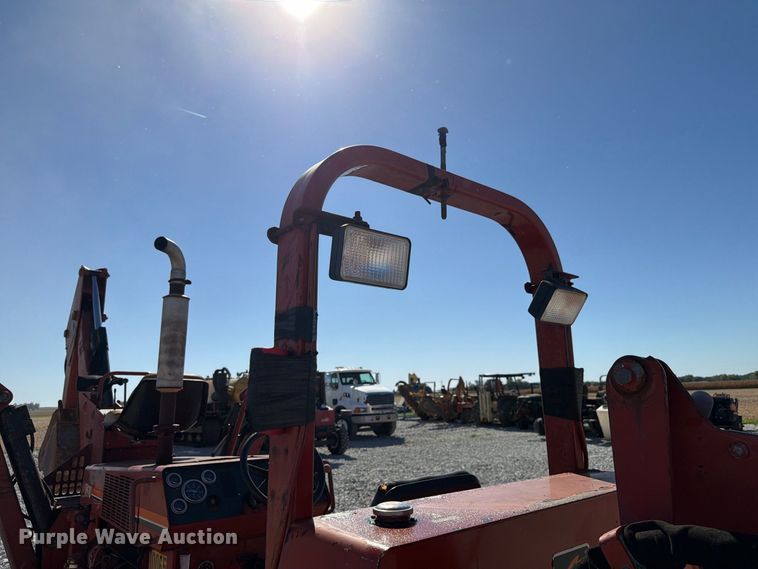 image for item EX4632 2001 Ditch Witch 7610 trencher