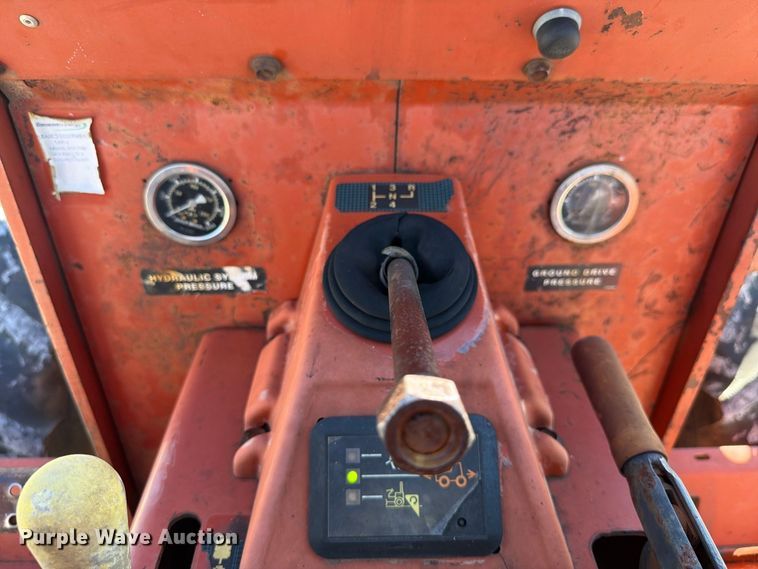 image for item EX4632 2001 Ditch Witch 7610 trencher