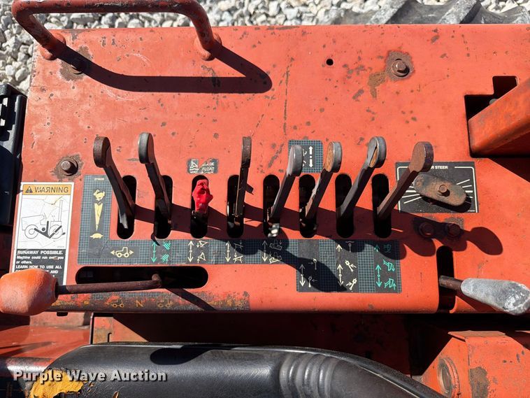 image for item EX4632 2001 Ditch Witch 7610 trencher