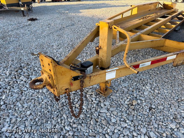 image for item EX4633 1992 Belshe equipment trailer