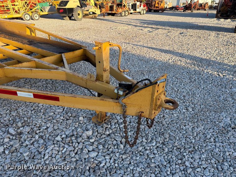 image for item EX4633 1992 Belshe equipment trailer