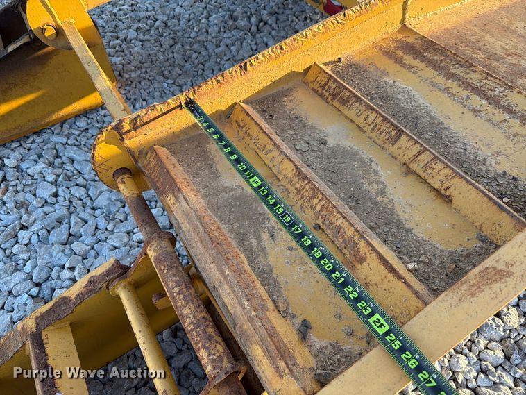 image for item EX4633 1992 Belshe equipment trailer