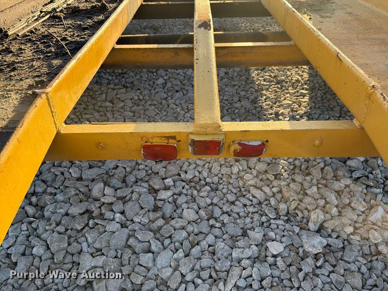 image for item EX4633 1992 Belshe equipment trailer